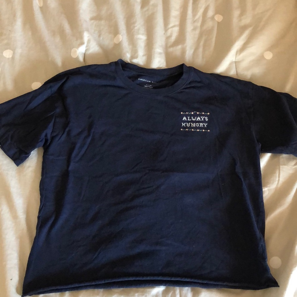 3 for $20✨ AEO cropped graphic tee